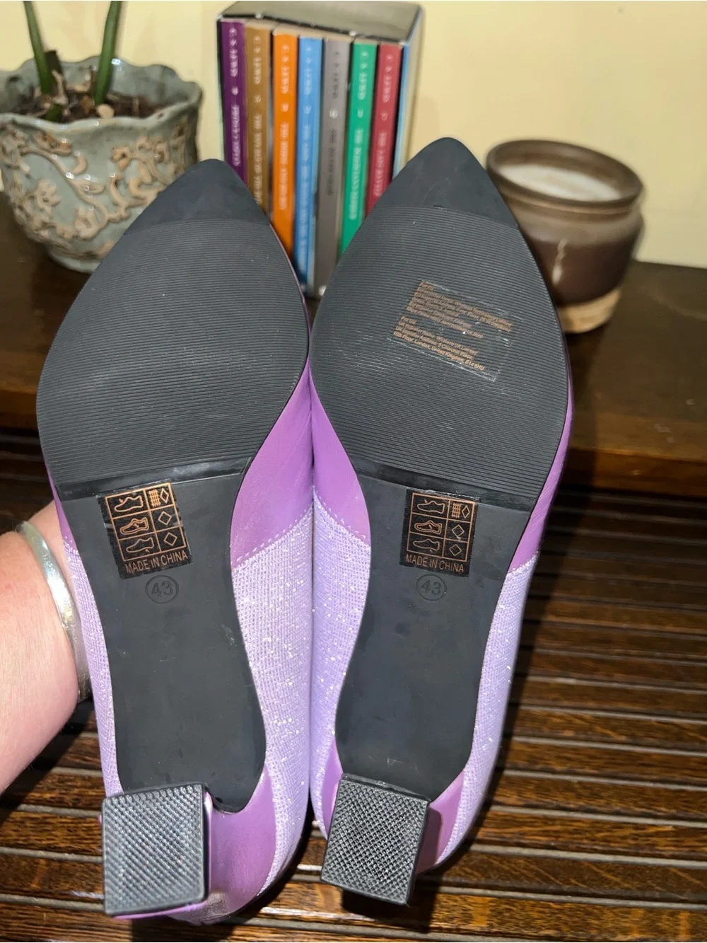 Purple Women's Pointed-Toe Flats - Stylish Everyday Pumps - Picture 5 of 6
